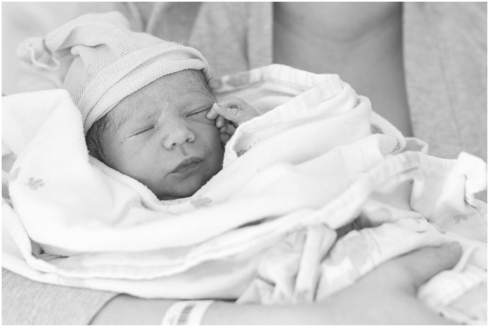Kyle + Amanda - Wisconsin Birth Photography - Jenna Kutcher